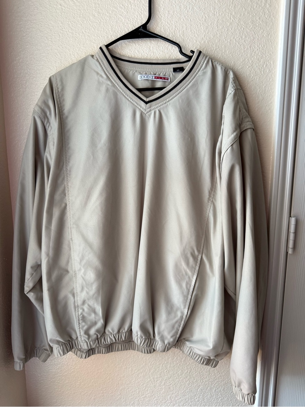 Nike Grand Slam Men's Light Cream V-Neck Pullover with Striped Trim